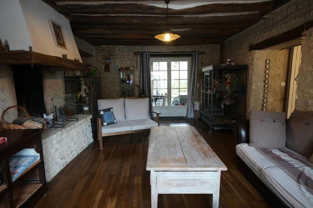 Ancienne Maison Des Templiers Gouillons Esterno foto